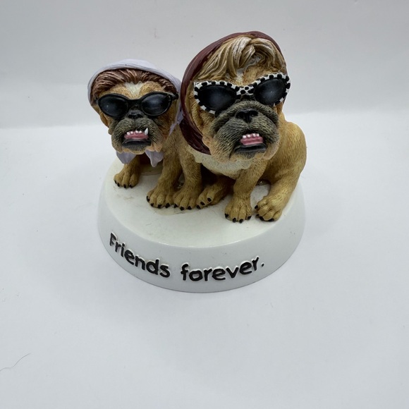 Zelda Wisdom Stylish Dog Figurine with Sunglasses Bulldog - Picture 2 of 8